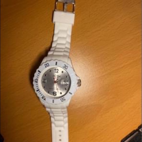 **ICE WATCH** New & never worn! - Picture 4 of 6